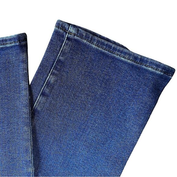 NWT Good American Good Legs Shadow Pocket Straight Jeans Size 2/26 Retail $139 - Picture 7 of 8